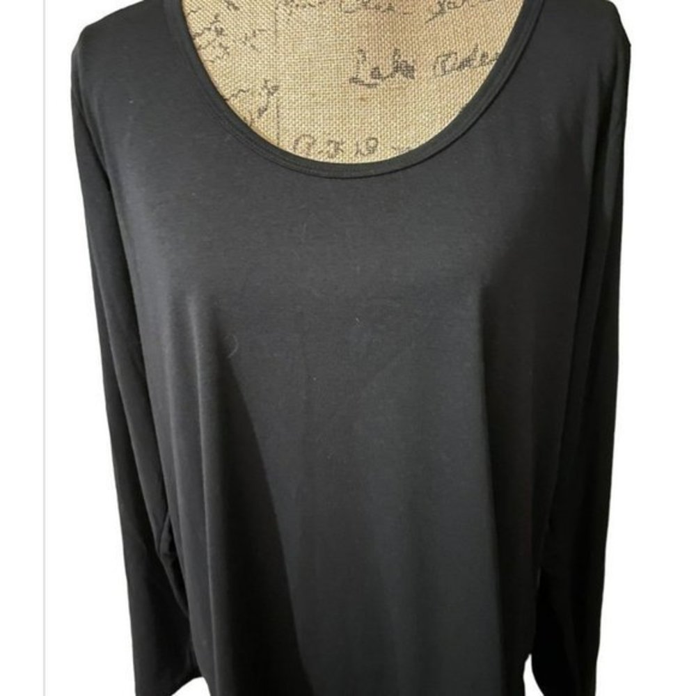 LuLaRoe Lynnae Plus Size‎ Tee - Picture 3 of 6